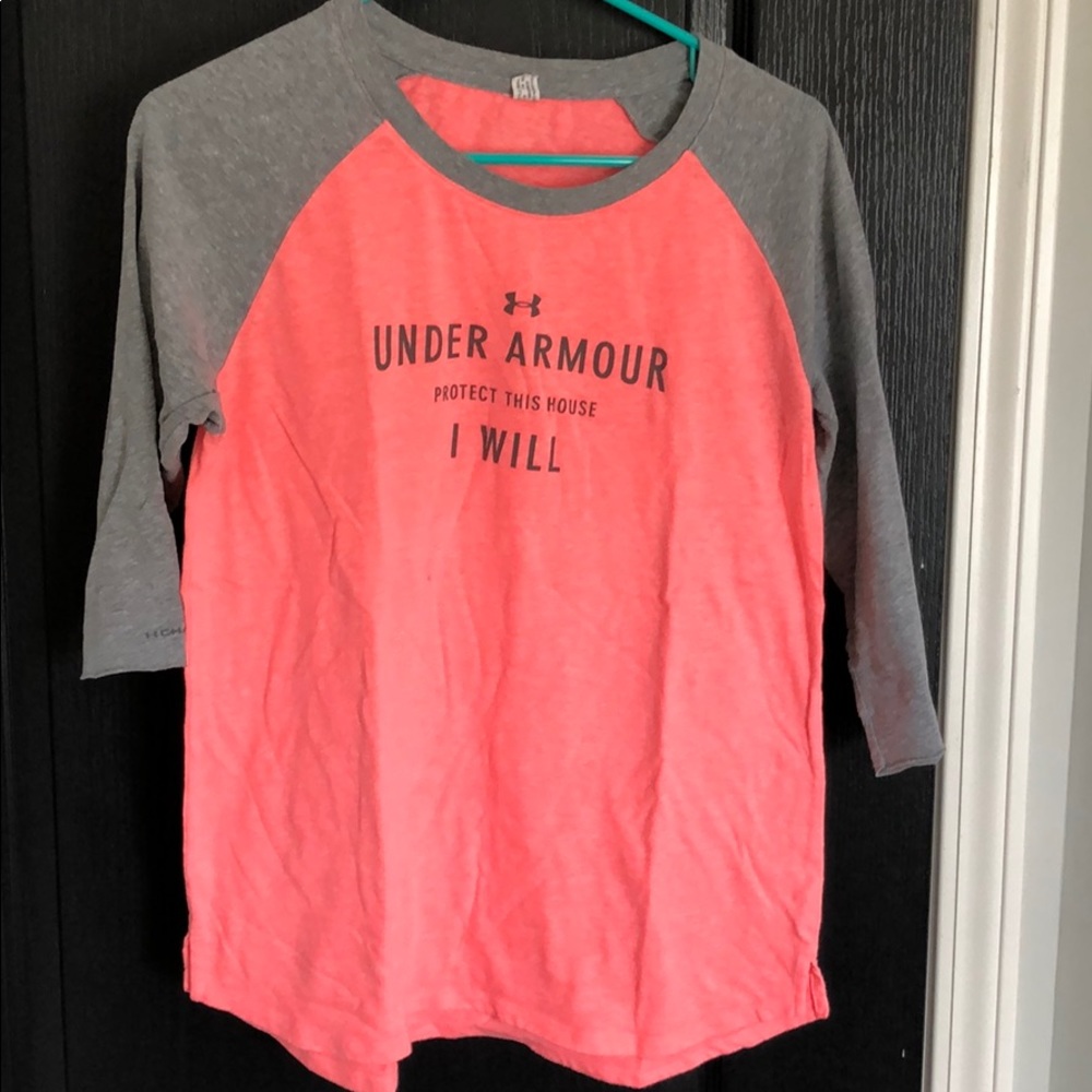 UA Quarter Length Shirt